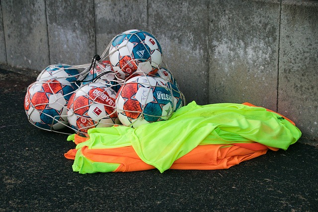 约翰逊在接 约翰逊在接